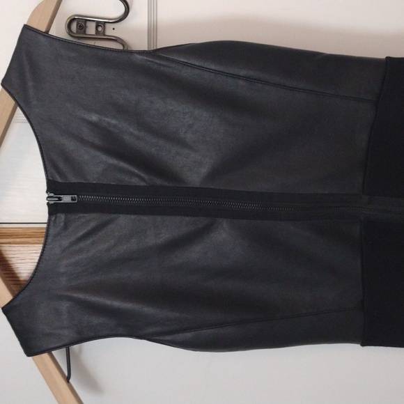 Little Black Dress Size 4 Revolve Vegan Leather Bailey 44 - Picture 13 of 15